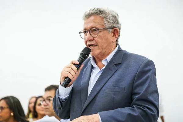 Prefeito de Camaçari, Luiz Caetano (PT) (Foto: Caio Dinis)