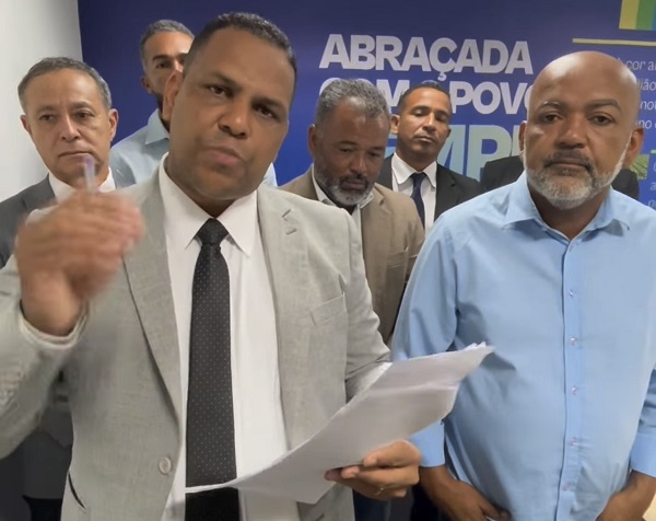 Líder de oposição, Dudu do Povo contesta parecer do Concelho de Habitação - Foto: print do vídeo
