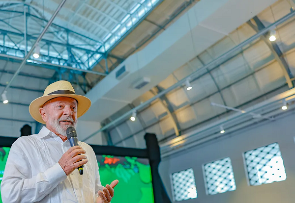 ALTA DOS ALIMENTOS - Lula diz que preço do ovo é “absurdo” e prega cautela: “Vai baixar”