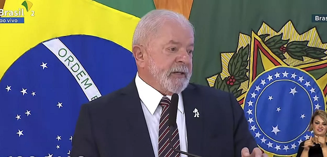 Presidente Lula durante pronunciamento em cadeia nacional (Foto: Reprodução/Youtube)