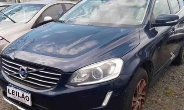 Serão 48 lotes de veículos e sucatas (Foto: Divulgação/Ascom Transalvador)