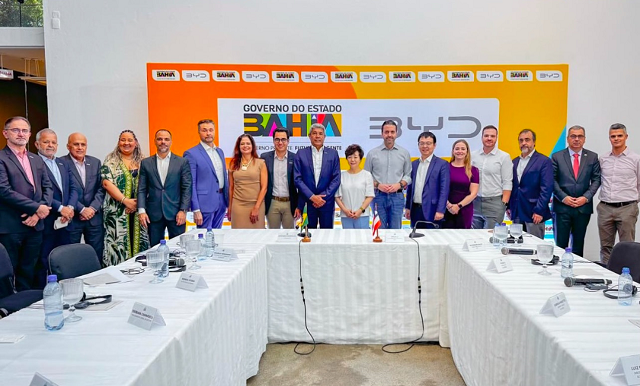 Governador da Bahia, Jerônimo Rodrigues, se reuniu com representantes da BYD (Foto: Divulgação)