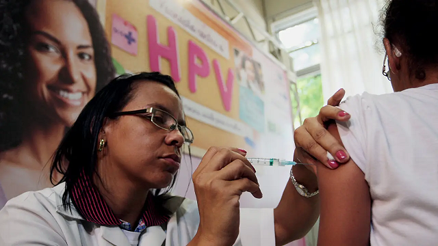 Assim como influenza, a aplicação acontece em todas as salas de vacinação das unidades de saúde da sede e da orla do município (Foto: Reprodução)