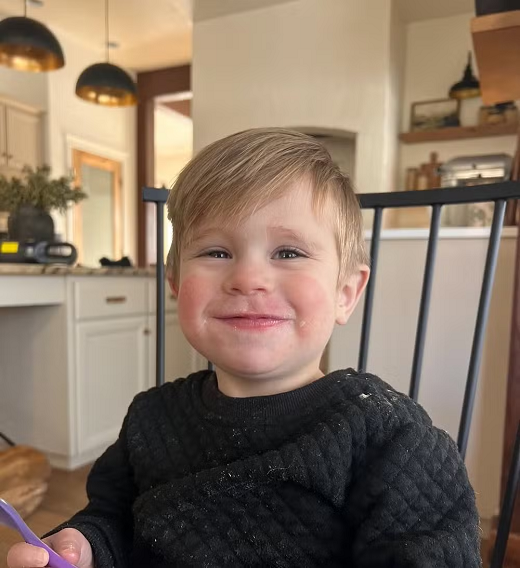 Reed, de 1 ano e dois meses, morreu após acidente com espelho (Foto: Reprodução)