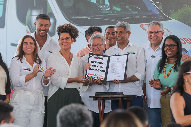 Novo complexo poliesportivo de Camaçari foi inaugurado neste sábado, oferecendo à comunidade um espaço revitalizado para práticas esportivas e lazer (Foto: Divulgação)