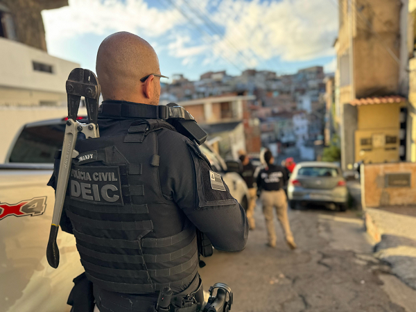 Dentre os 18 presos, um grupo responsável por crimes de extorsão mediante sequestro em diversas regiões do estado foi desarticulado (Foto: Divulgação)
