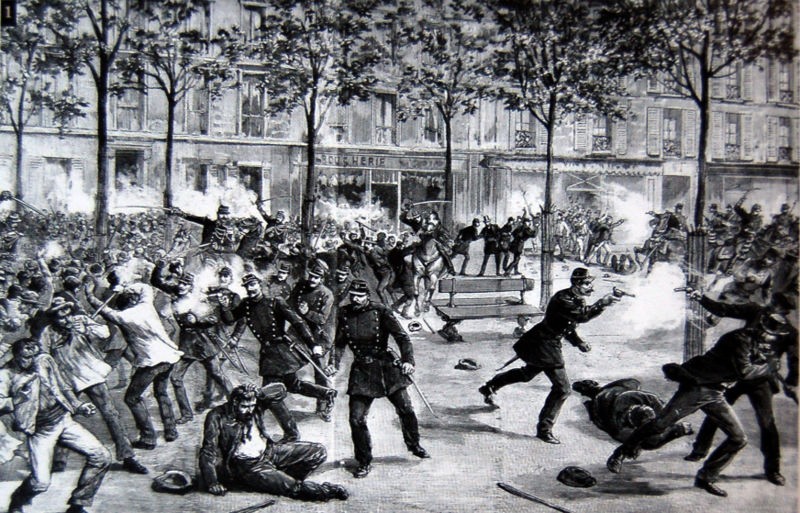 A data escolhida foi o 1º de Maio, como homenagem às lutas sindicais de Chicago. Em 1 de Maio de 1891, uma manifestação no norte de França é dispersada pela polícia resultando na morte de dez manifestantes. Crédito: Divulgação