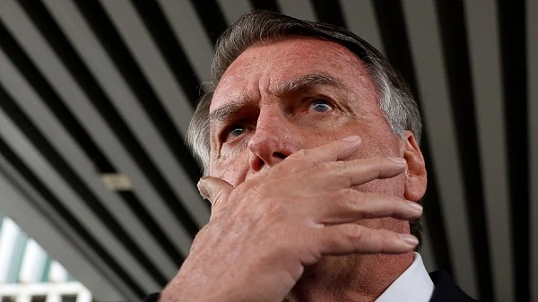 Órgão desmascarou discurso da extrema direita ao revelar ofício que o presidente recebeu ainda no início do mandato alertando sobre desvios. Créditos: Pedro Ladeira/Folhapress