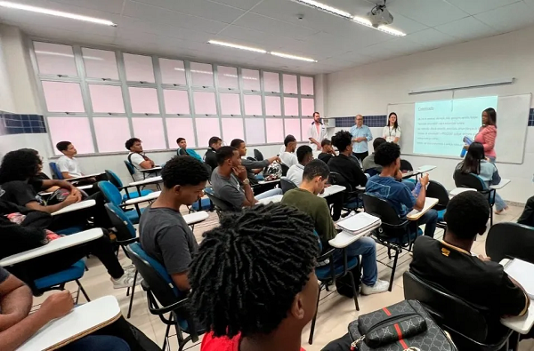 Vagas em Camaçari estão distribuídas entre os turnos vespertino e noturno, contemplando cinco cursos técnicos (Foto: Reprodução)