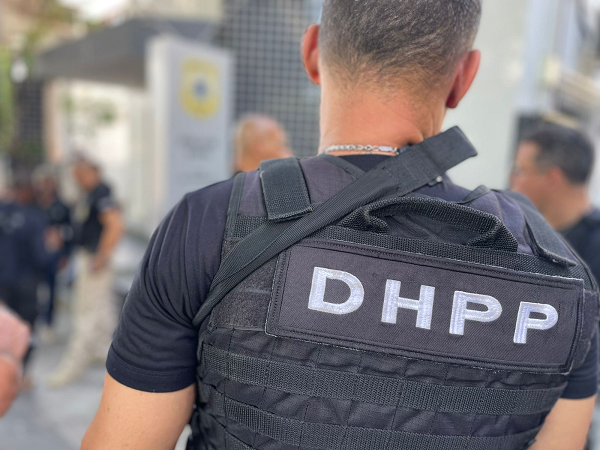 Equipe da unidade especializada do Departamento de Homicídios e Proteção à Pessoa (DHPP) já solicitou a transferência do criminoso para a Bahia (Foto: Reprodução)