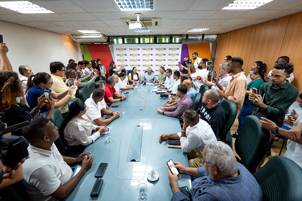 Aumento foi negociado com o Sindicato dos Servidores Públicos de Camaçari (Sindsec) (Foto: Juliano Sarraf)