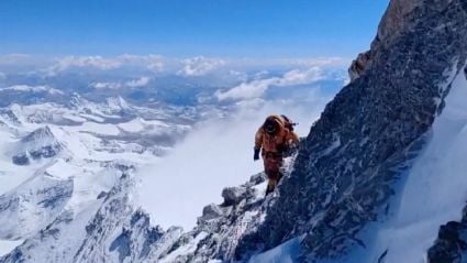 Missão de Pico da China no Monte Everest, que os chineses chamam de Qomolangma. CGTN - Missão de Pico da China no Monte Everest