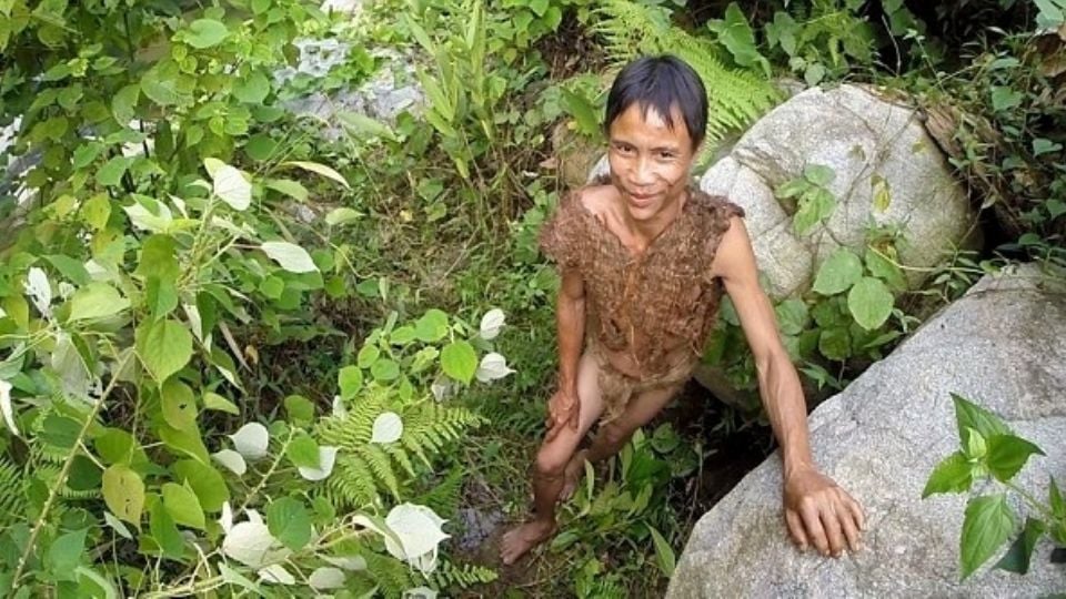 O caso é considerado um dos mais extremos de isolamento humano já documentados. Lang, na imagem. Créditos: Álvaro Cerezo/Divulgação