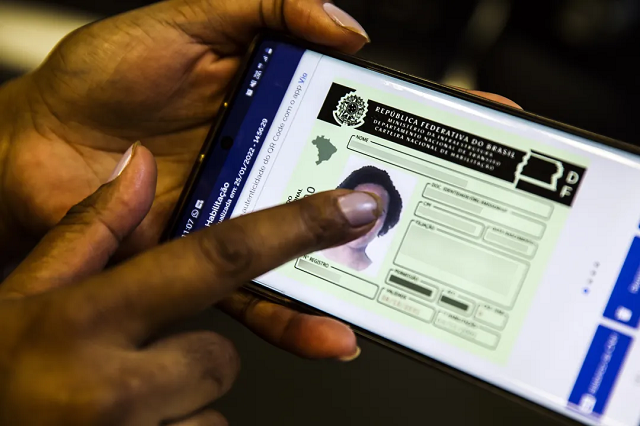 CNH Digital, a Carteira de Trânsito para Celular (Foto: Marcello Casal Jr/Agência Brasil)