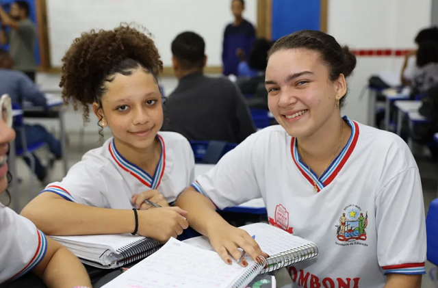 Pagamento da bolsa Mais Estudo será feito em conta poupança social (Foto: Imagem ilustrativa/Amanda Chung)