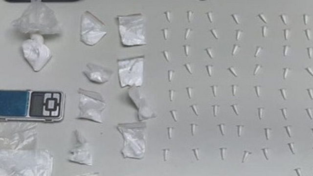 Prisão do suspeito aconteceu no bairro Nova Vitória (Foto: Divulgação/PM)