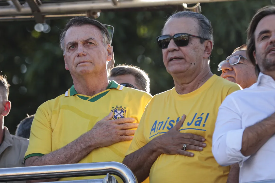 Indiciamento-de-Bolsonaro-repercute-em-imprensa-in0134790800202508202353-ScaleDownProportional