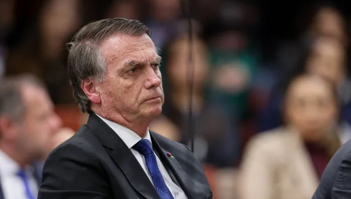 1764097975758_bolsonaro