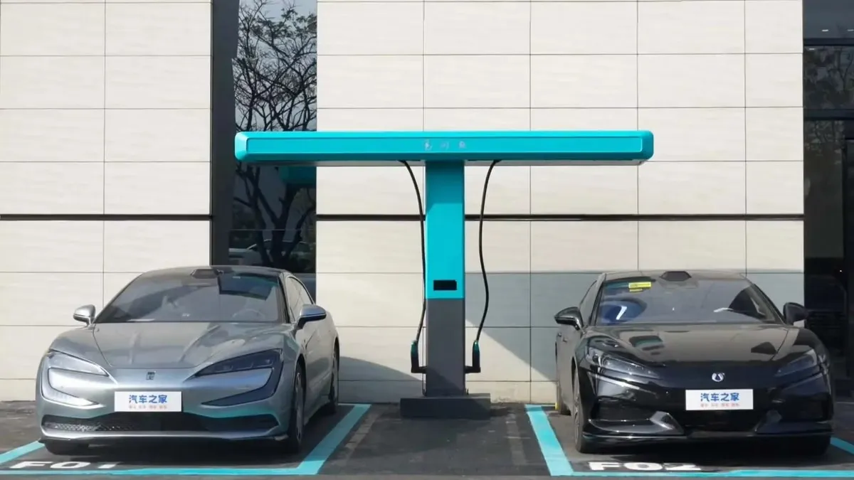 byd-traz-ao-brasil-carregador-capaz-de-recarregar-0138246700202603131235-ScaleDownProportional