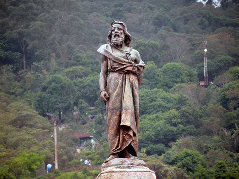 ouro-preto-monumento-a-tiradentes
