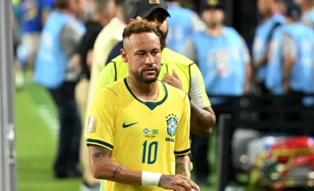 neymar-ironiza-economista-que-previu-eliminacao-do0139360100202606291846-ScaleDownProportional