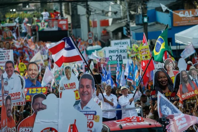 lula-ocupa-ruas-da-liberdade-e-sufoca-estrategia-d0140010500202608281802-ScaleDownProportional