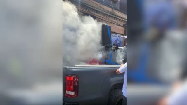 Carro-pegando-fogo-.png