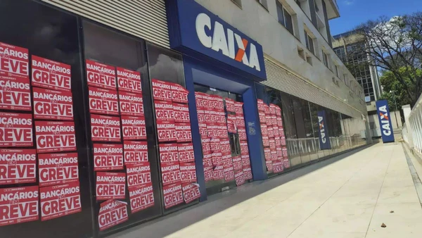as-vesperas-do-bolsa-familia-greve-da-caixa-afeta-servicos-presenciais-3415332-article