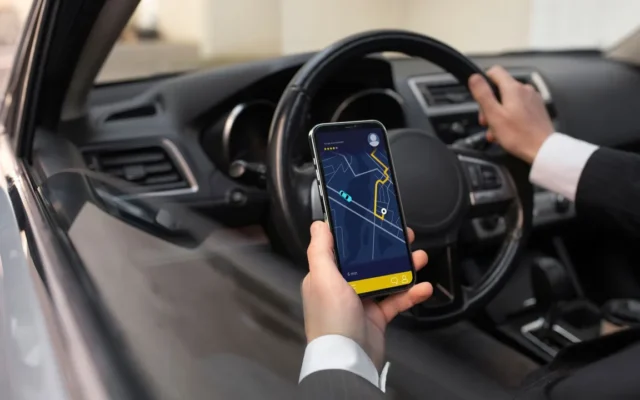 ceo-da-uber-brasil-revela-que-tambem-roda-carro-po0138025400202602191818-ScaleDownProportional