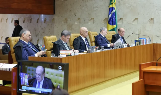 em-meio-a-crise-no-stf-mendonca-e-moraes-batem-boc0140216100202609151251-ScaleDownProportional