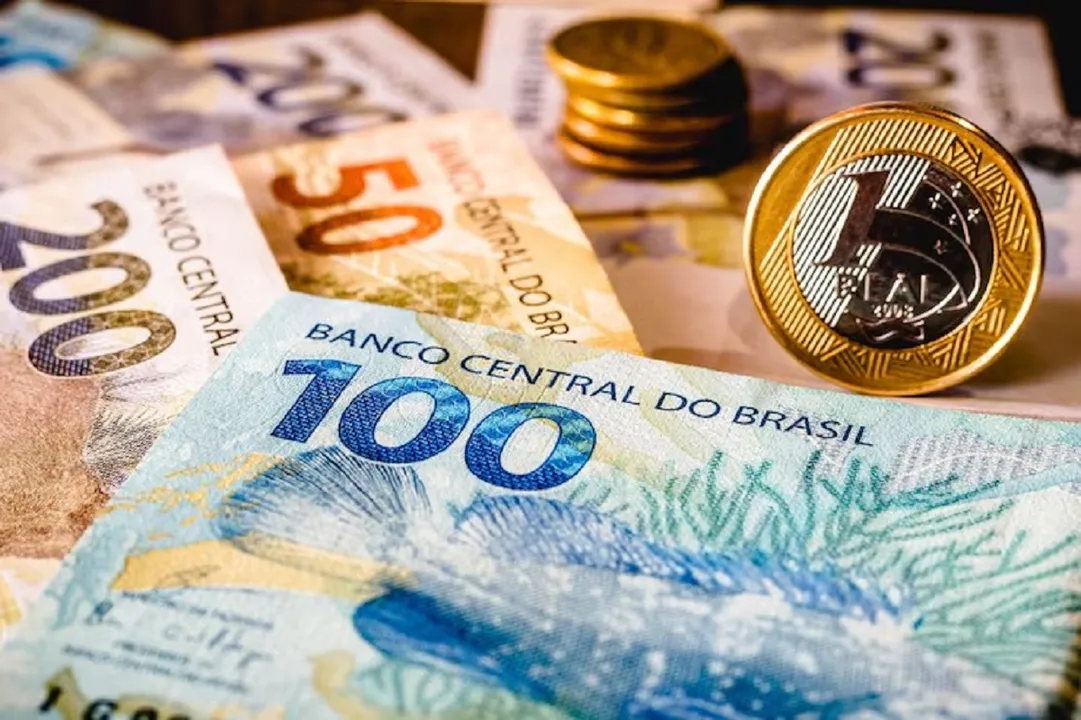 divida-do-brasil-atinge-maior-nivel-desde-a-pandem0140028700202608311001-ScaleDownProportional