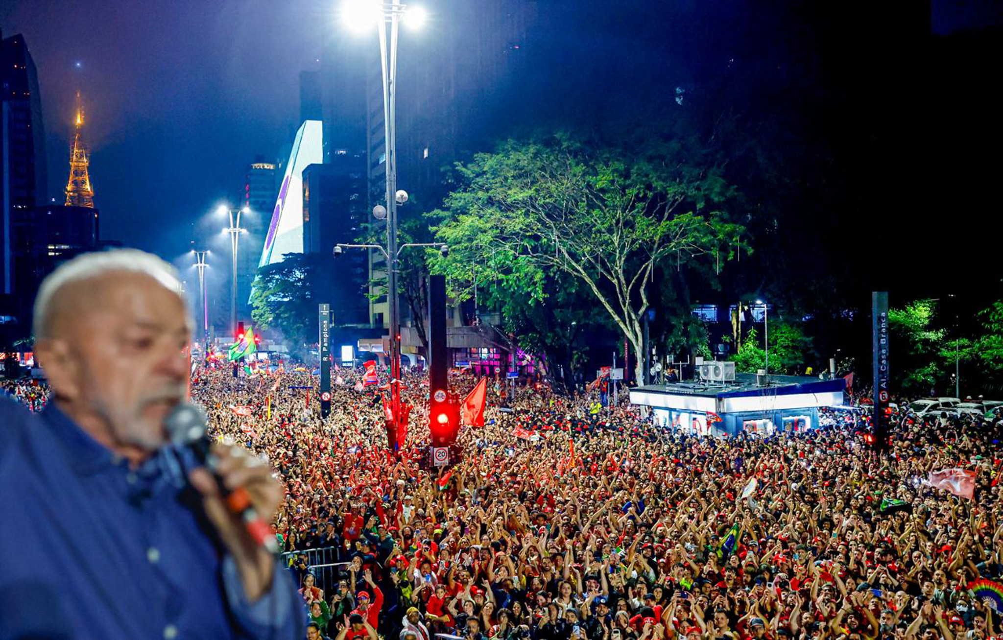lideres-internacionais-saudam-lula-pela-vitoria-no0140714200202610260910