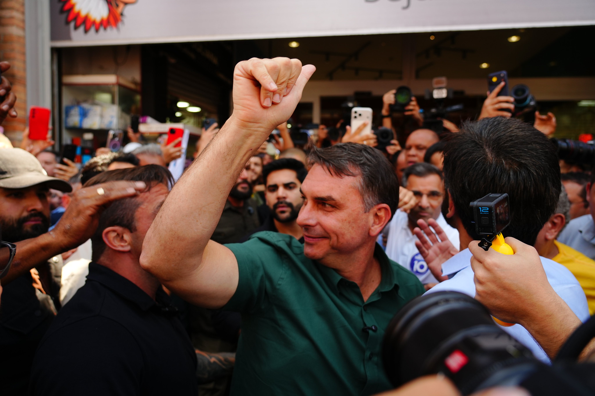partido-de-flavio-bolsonaro-tera-maior-bancada-no-0140459300202610050855