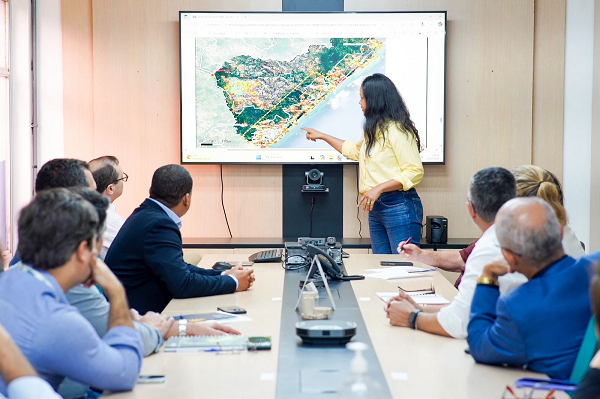 Prefeitura de Camaçari firmou acordo de Cooperação Técnica (ACT) e da Manifestação de Interesse do Privado (MIP) com a Empresa Baiana de Águas e Saneamento (Embasa) e a Cetrel S/A (Foto: Juliano Sarraf)