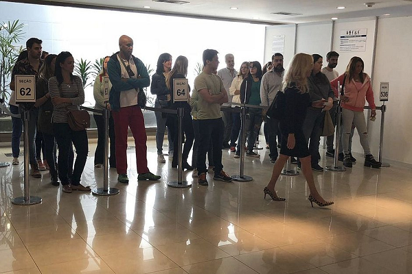 Os 500 mil eleitores que estão aptos a votar fora do país em 99 nações votaram somente para presidente da República (Foto: Reprodução) Os 500 mil eleitores que estão aptos a votar fora do país em 99 nações votaram somente para presidente da República (Foto: Reprodução)