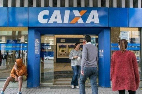 A Caixa Econômica Federal paga os abonos do PIS (Foto: Reprodução)