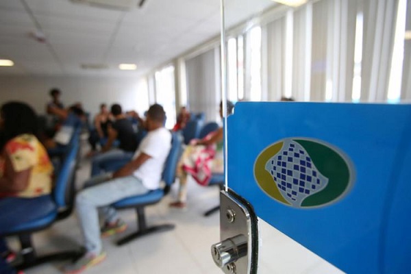 Benefício hoje é só para aposentado por invalidez que tem cuidador (Foto: Reprodução)