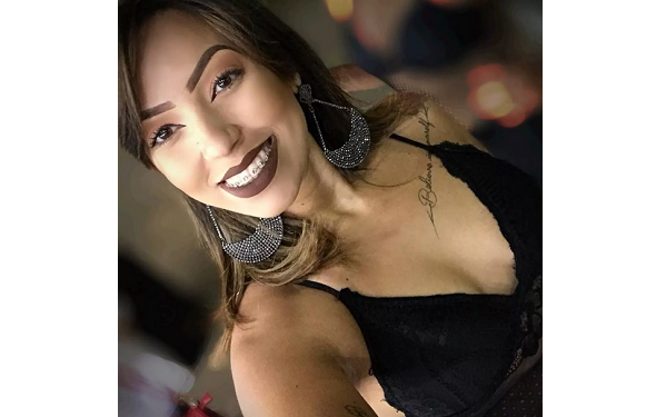 Fernanda Souza Silva, de 22 anos, foi morta durante uma briga com outras duas mulheres em Rondonópolis (Foto: Facebook | Reprodução) Fernanda Souza Silva, de 22 anos, foi morta durante uma briga com outras duas mulheres em Rondonópolis (Foto: Facebook | Reprodução)