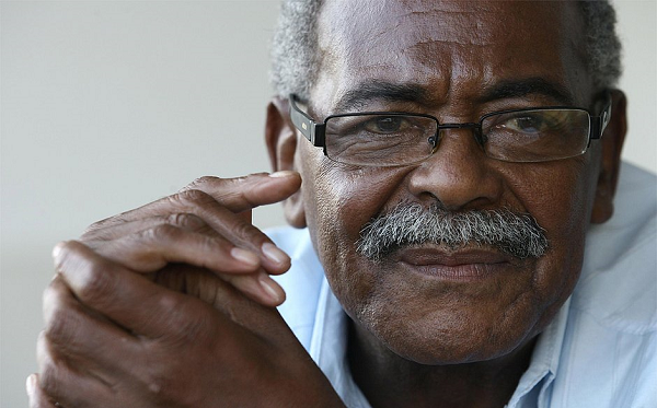 Antônio Wilson Vieira Honório, o Coutinho, maior parceiro da carreira de Pelé, morreu aos 75 anos (Foto: Marcio Costa e Silva | CORREIO)