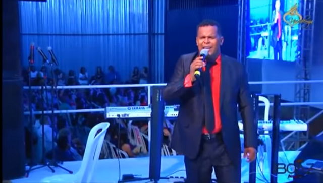 Testemunho emocionante do Pr. Ivo Rodrigues (Foto: Print | YouTube) Testemunho emocionante do Pr. Ivo Rodrigues (Foto: Print | YouTube)