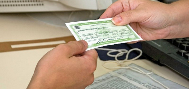 A consulta à situação eleitoral também pode ser feita no Portal do Tribunal Superior Eleitoral (TSE) (Foto: Reprodução)