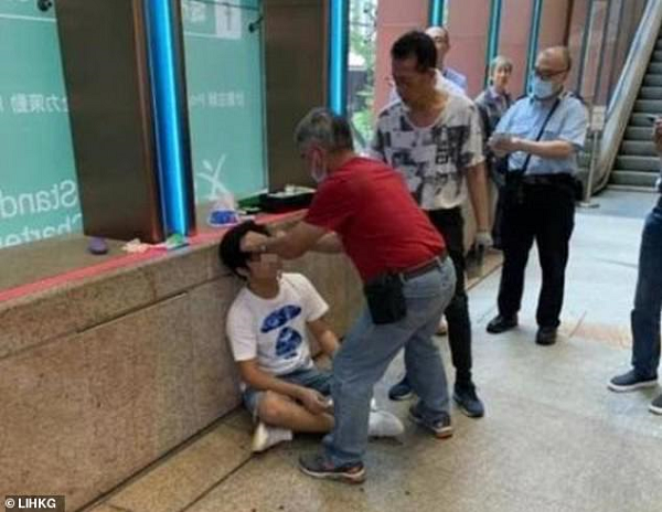 O suposto homem agredido após dar spoilers de Ultimato em Hong Kong (Foto: Reprodução)