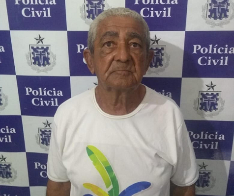 Clarindo Rodrigues da Silva preso após ser flagrado abusando sexualmente de um adolescente de 15 anos de idade (Foto: Divulgação | Polícia Civil) Clarindo Rodrigues da Silva preso após ser flagrado abusando sexualmente de um adolescente de 15 anos de idade (Foto: Divulgação | Polícia Civil)