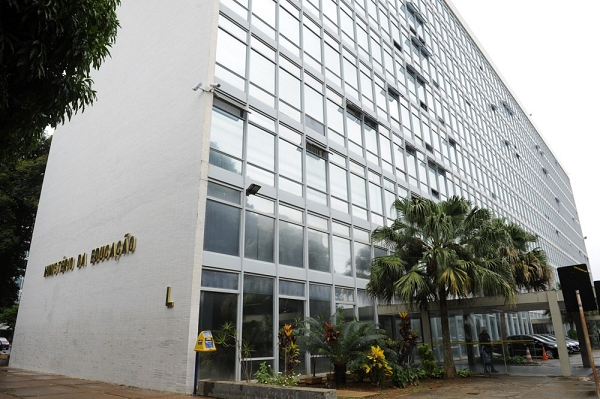fachada-ministerio-educacao