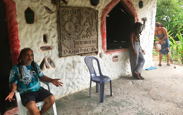 No início, nativos de Arembepe não gostavam da presença dos hippies (Foto: Gabriel Gonçalves | G1 Bahia)  