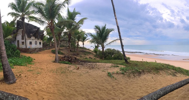 Primeiros hippies que chegaram ao local buscam a paz e liberdade longe dos centros urbanos (Foto: Gabriel Gonçalves | G1 Bahia) 