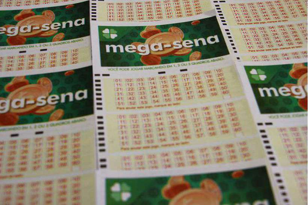 A Caixa Econômica Federal (CEF) sorteou, na noite deste sábado (11/5), os números do concurso 2150 (Foto: Reprodução) 