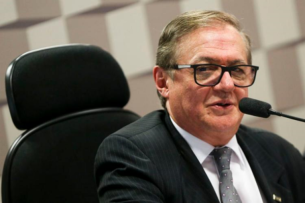 Vélez era alvo de críticas e enfrentava uma crise desde que tomou posse (Foto: Reprodução)