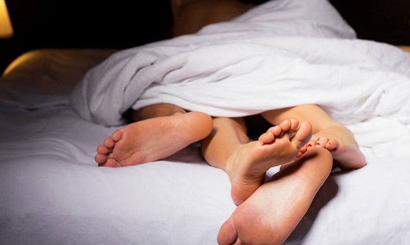 As relações sexuais são o cumprimento final de um casal tornando-se 'uma só carne' (Gênesis 2:24)