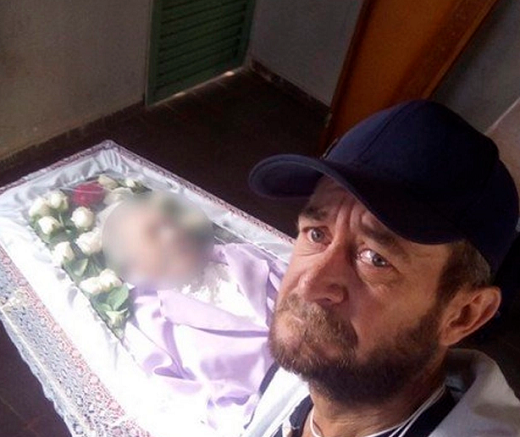 Já órfão de pai desde 1994, ele contou que sua família é 'muito pequena e humilde' (Foto: Reprodução)